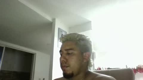 Snapshot of pocahot2512 chatting on 12/20/25, 11:23 pocahot2512 online show from 12/20/25, 11:23