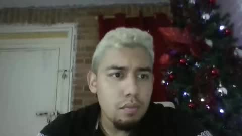 Snapshot of pocahot2512 chatting on 12/22/25, 12:07 pocahot2512 online show from 12/22/25, 12:07