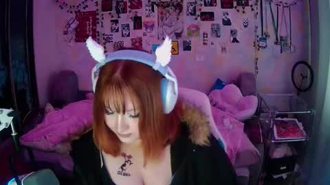 Snapshot of poeme_soul chatting on 11/19/25, 08:14 poeme_soul online show from 11/19/25, 08:14