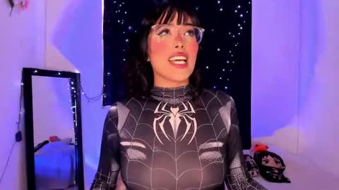 Snapshot of poison_willow chatting on 01/12/25, 05:11 Willow                      Hours 12pm to 630pm Colombian time FRIDAY AND SUNDAY FREE DAYS online show from 01/12/25, 05:11