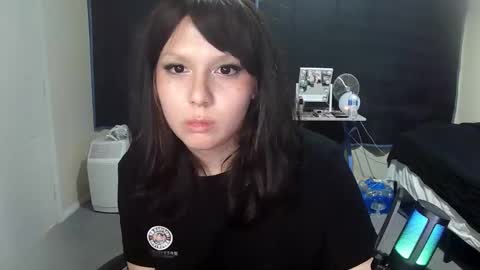 Snapshot of poki734056 chatting on 11/01/25, 10:06 poki734056 online show from 11/01/25, 10:06