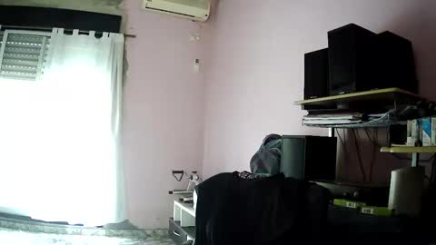 Snapshot of pol22010 chatting on 05/05/26, 04:15 Polako online show from 05/05/26, 04:15