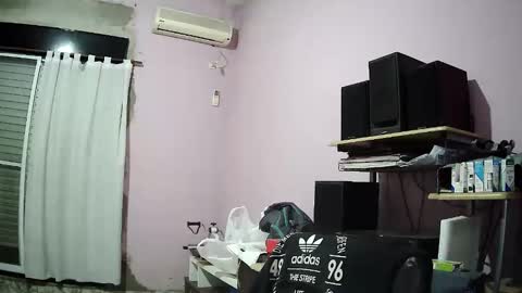 Snapshot of pol22010 chatting on 05/13/26, 10:49 Polako online show from 05/13/26, 10:49
