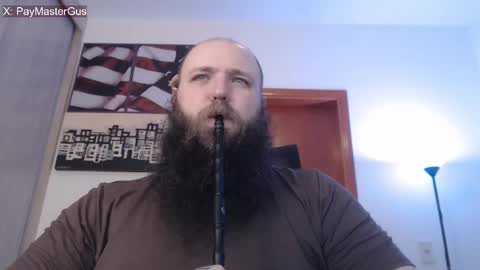 Snapshot of polar_bear91 chatting on 10/23/25, 02:22 Bear online show from 10/23/25, 02:22