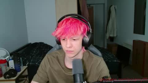 Snapshot of polarny05 chatting on 11/16/25, 09:31 Polarny online show from 11/16/25, 09:31