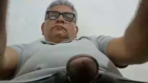 poli online show from 09/11/25, 04:01