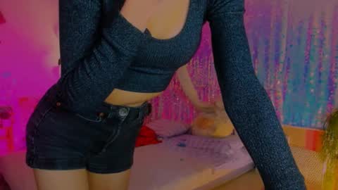Snapshot of poli__ chatting on 01/01/25, 02:41 Martha online show from 01/01/25, 02:41