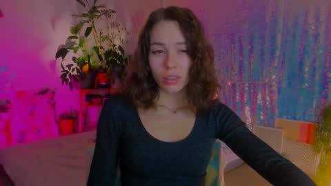 Snapshot of poli__ chatting on 01/01/25, 05:43 Martha online show from 01/01/25, 05:43