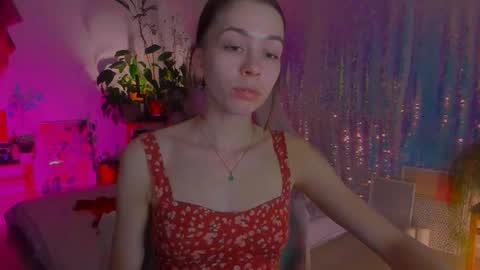 Snapshot of poli__ chatting on 02/06/25, 03:20 Martha online show from 02/06/25, 03:20