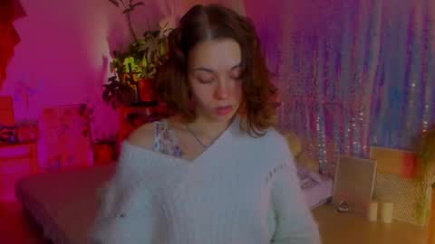 Snapshot of poli__ chatting on 02/10/25, 03:53 Martha online show from 02/10/25, 03:53