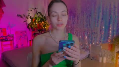 Snapshot of poli__ chatting on 02/16/25, 03:48 Martha online show from 02/16/25, 03:48