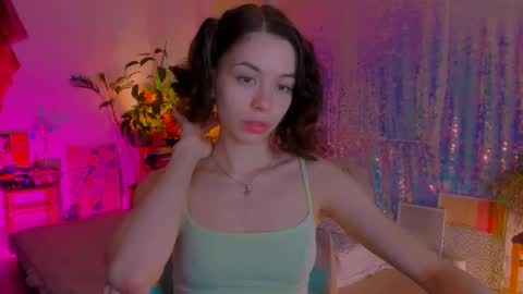 Snapshot of poli__ chatting on 03/01/25, 10:31 Martha online show from 03/01/25, 10:31