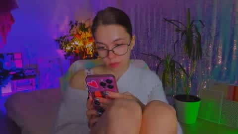 Snapshot of poli__ chatting on 01/05/26, 05:27 Martha online show from 01/05/26, 05:27