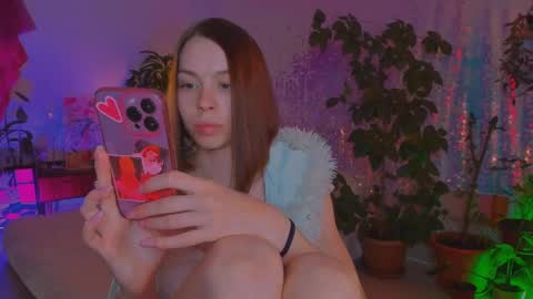 Snapshot of poli__ chatting on 04/20/26, 04:21 Martha online show from 04/20/26, 04:21