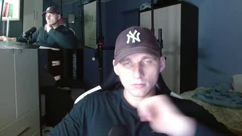 Poliglot online show from 10/13/25, 02:44