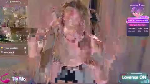 Snapshot of polinajones chatting on 12/15/25, 08:13 PolinaJones online show from 12/15/25, 08:13