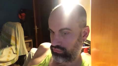 Snapshot of pollito1985 chatting on 02/13/26, 06:31 DIEGO O DIEGUITO online show from 02/13/26, 06:31