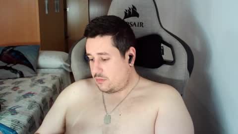 Snapshot of pollito_95 chatting on 12/08/24, 11:14 Pollito online show from 12/08/24, 11:14