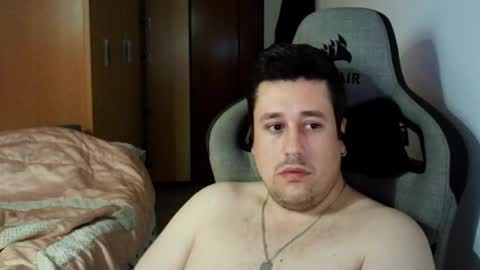 Snapshot of pollito_95 chatting on 12/30/24, 06:49 Pollito online show from 12/30/24, 06:49