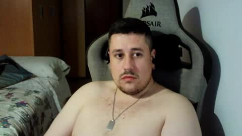 Snapshot of pollito_95 chatting on 01/19/25, 05:28 Pollito online show from 01/19/25, 05:28