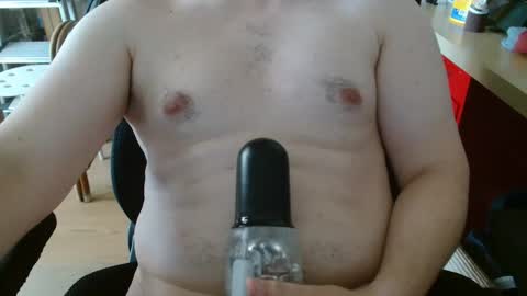 Snapshot of pollote8880 chatting on 06/07/26, 12:31 Pollote online show from 06/07/26, 12:31