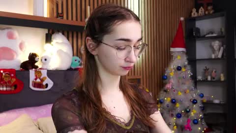 Polly online show from 12/22/25, 08:11