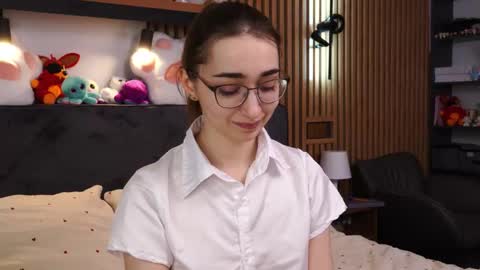 Polly online show from 03/24/26, 12:10
