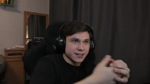 polly_candyy online show from 04/03/26, 09:02