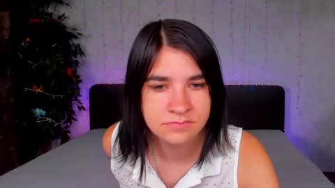 Polly online show from 09/16/25, 06:14