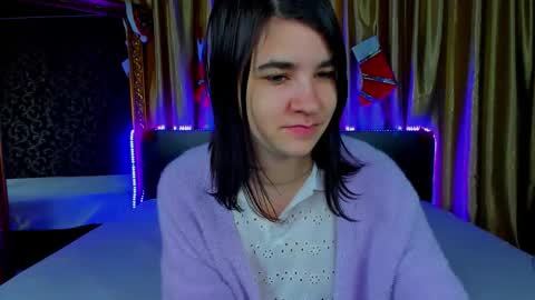 Polly online show from 12/22/25, 07:05