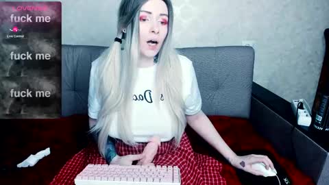 Polly online show from 03/01/25, 06:54