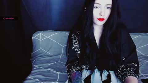 Snapshot of polly_wow chatting on 07/17/26, 06:31 Polly online show from 07/17/26, 06:31