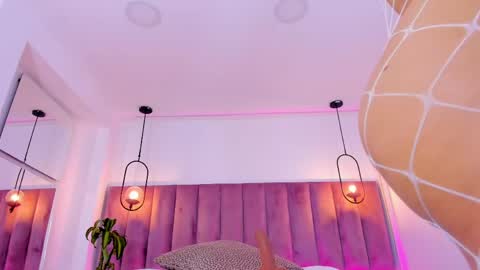 POLLY online show from 04/15/26, 10:22