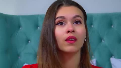 Snapshot of pollylanders chatting on 09/27/25, 06:46 Polly online show from 09/27/25, 06:46