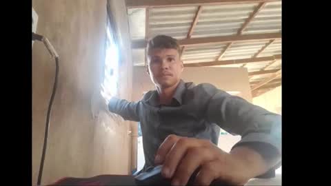 pollyster online show from 12/04/25, 08:17