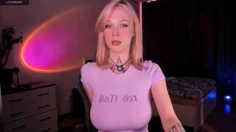 Megan.online  online show from 03/28/26, 03:33