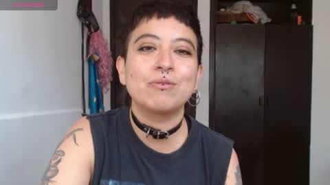 Snapshot of poly_mer chatting on 12/05/24, 01:38 Poly online show from 12/05/24, 01:38