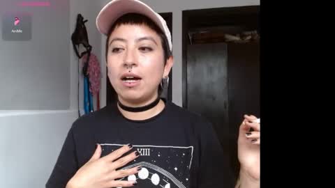 Snapshot of poly_mer chatting on 02/05/25, 05:53 Poly online show from 02/05/25, 05:53