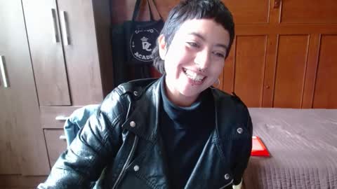 Snapshot of poly_mer chatting on 03/07/25, 08:33 Poly online show from 03/07/25, 08:33