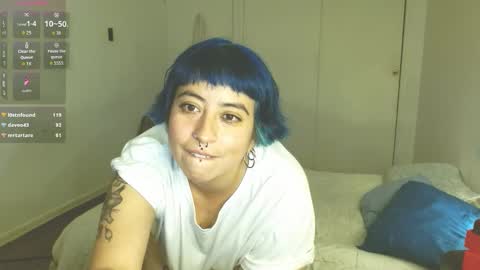 Poly online show from 02/03/26, 02:53