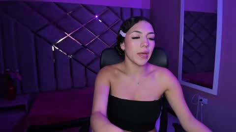 poly sasha  online show from 02/04/26, 03:56