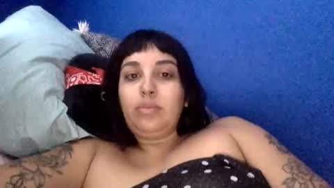 Snapshot of polymamii chatting on 02/01/26, 04:27 polymamii online show from 02/01/26, 04:27