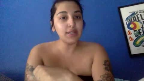 Snapshot of polymamii chatting on 02/19/26, 09:00 polymamii online show from 02/19/26, 09:00