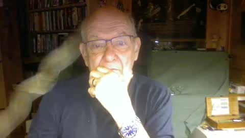 Snapshot of pomme1949 chatting on 01/07/25, 04:05 pomme1949 online show from 01/07/25, 04:05