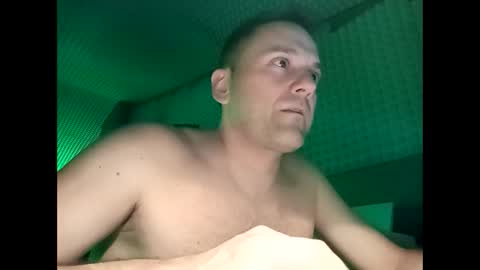 Snapshot of pomplinero chatting on 10/07/25, 11:35 pomplinero online show from 10/07/25, 11:35