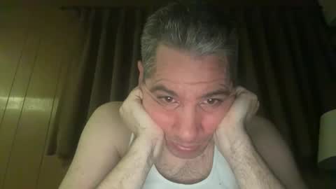 Snapshot of ponchynyc chatting on 12/14/25, 07:36 PONCH online show from 12/14/25, 07:36