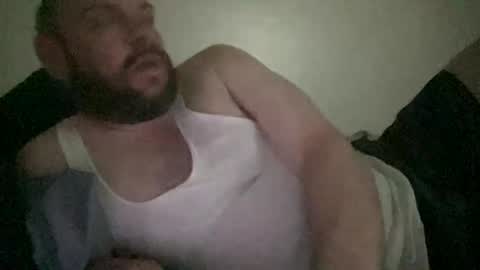 Snapshot of poneloc01 chatting on 11/11/25, 10:04 poneloc01 online show from 11/11/25, 10:04