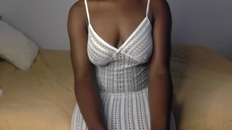 Snapshot of pookietalie23 chatting on 06/23/26, 02:09 pookie online show from 06/23/26, 02:09
