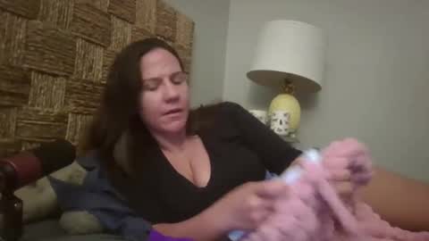 Snapshot of pooncahantits chatting on 01/24/25, 10:53 Emily at Home online show from 01/24/25, 10:53