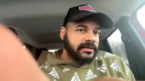 Snapshot of popfizzt chatting on 12/05/24, 01:06 popfizzt online show from 12/05/24, 01:06